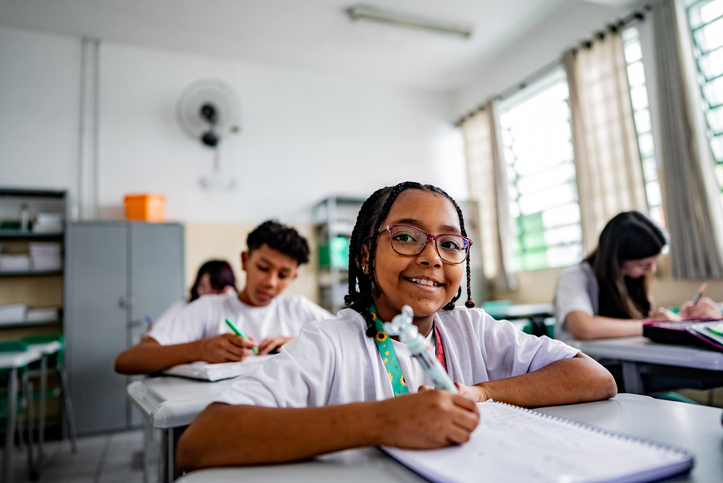 Transtorno do Espectro Autista : Desenvolvimento Profissional Docente